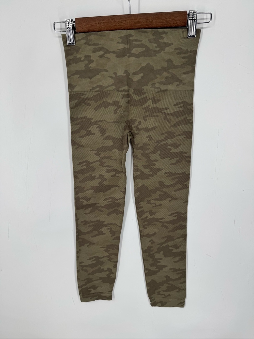 SPANX Olive Camo Cropped Compression High Waist Activewear Leggings Size Small